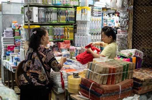 Dong Xuan Market