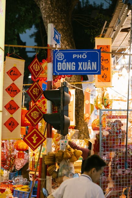 Dong Xuan Market