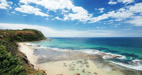 Merewether Beach, Newcastle, NSW (Tourism Australia0