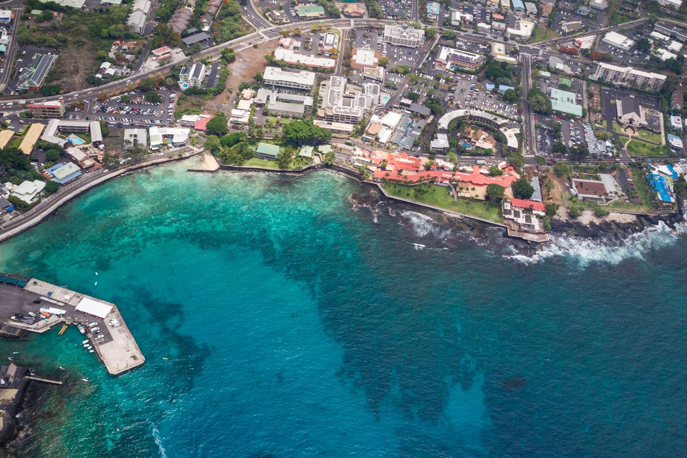 Should I Visit KailuaKona or Honolulu for Vacation? Which is Better