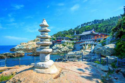 Haedong Yonggungsa Temple and the Haeundae Sea in Busan, South Korea.