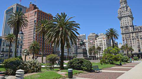 The cost of the Buenos Aires-Montevideo ferry - Guru'Guay